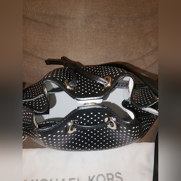 MICHAEL KORS Perforated Leather Bucket Bag - Picture 4 of 15